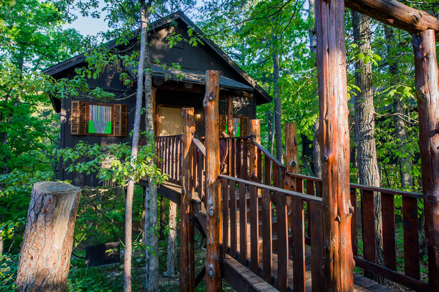 Glamping at Eureka Springs Treehouses